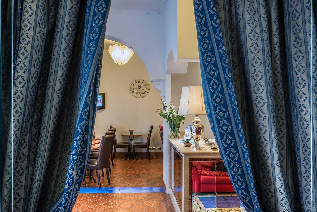 Hotel Caracciolo Roma Ngoại thất bức ảnh