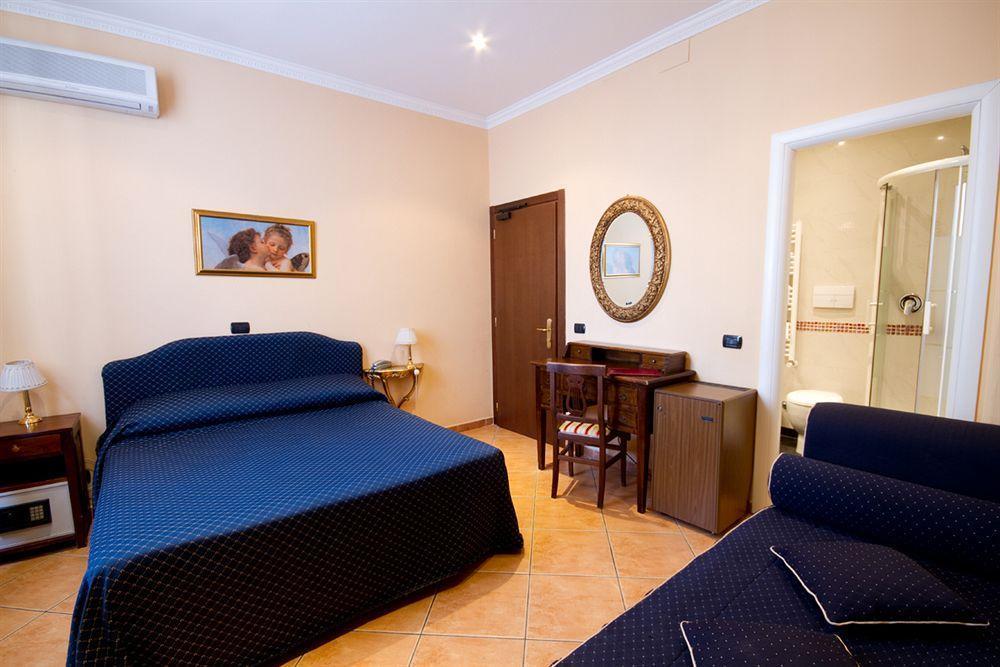 Hotel Caracciolo Roma Ngoại thất bức ảnh