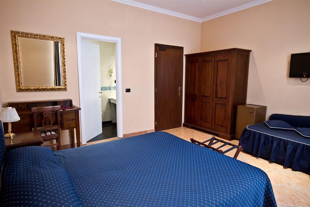 Hotel Caracciolo Roma Ngoại thất bức ảnh