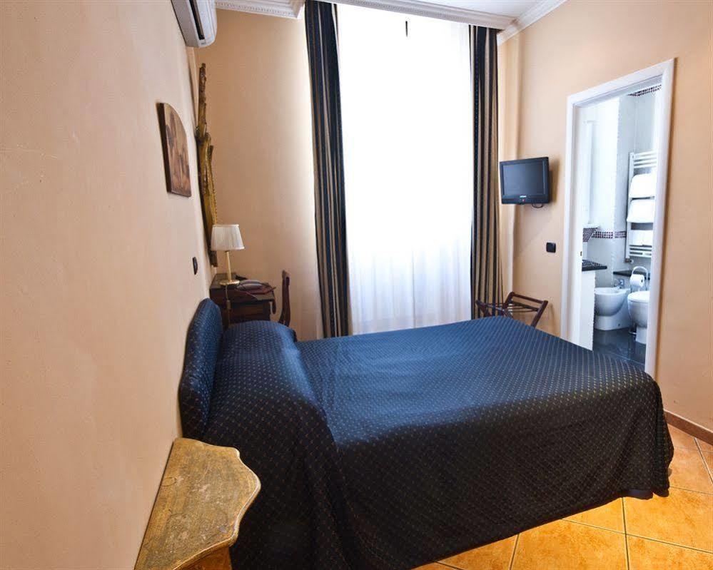 Hotel Caracciolo Roma Ngoại thất bức ảnh